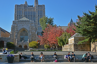 Students in front of Sterling Memorial Library